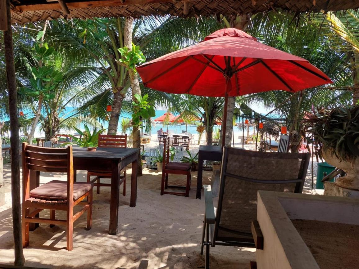 Blue Horizon Beach Hotel تانجالي المظهر الخارجي الصورة